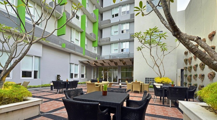 Area taman lantai 1 