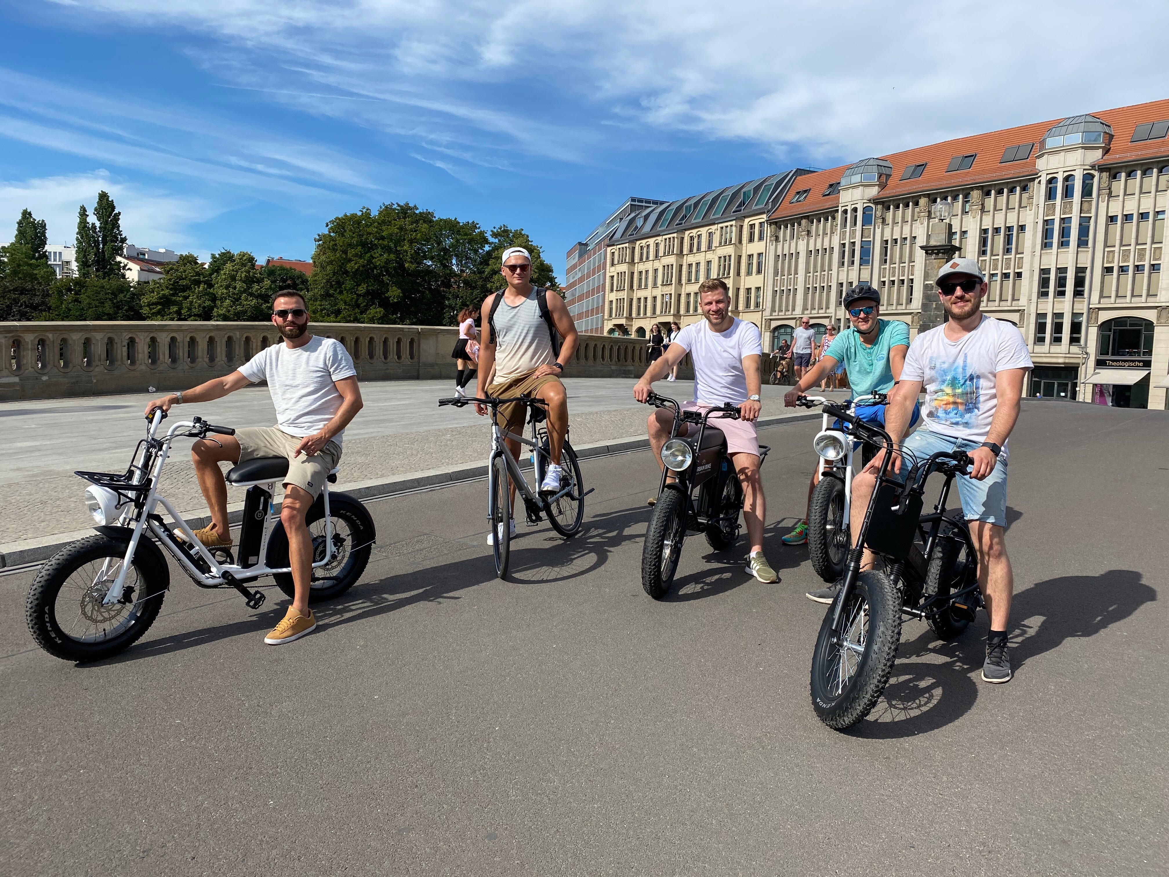 Urban bike tour hotsell