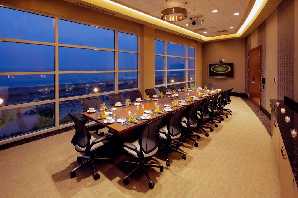 Hotel photo 51 of Hilton Garden Inn Virginia Beach Oceanfront.