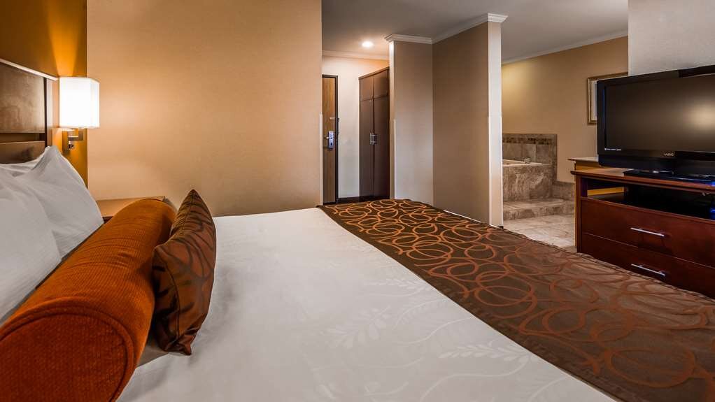 Hotel photo 42 of Best Western Plus Landmark Inn.