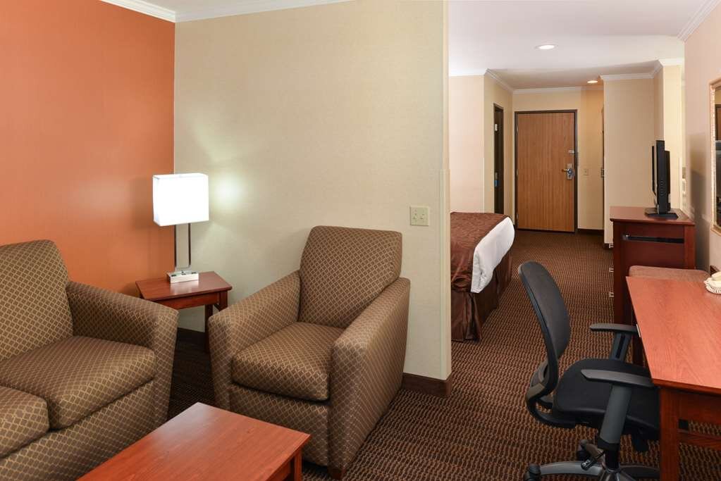 Hotel photo 22 of Best Western Plus Landmark Inn.