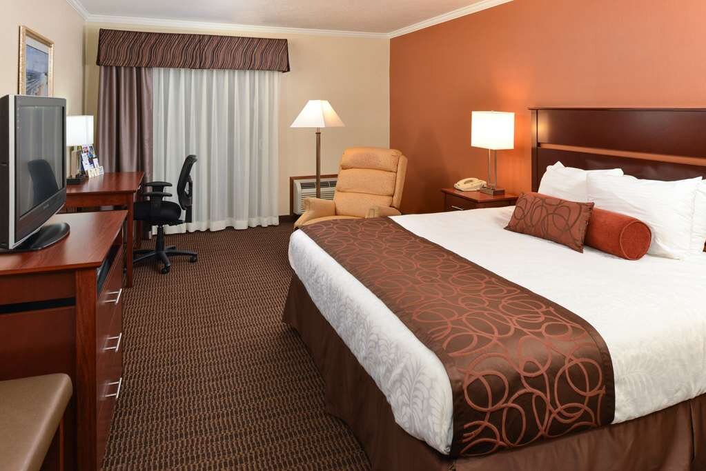Hotel photo 4 of Best Western Plus Landmark Inn.