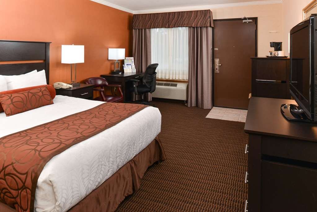 Hotel photo 14 of Best Western Plus Landmark Inn.