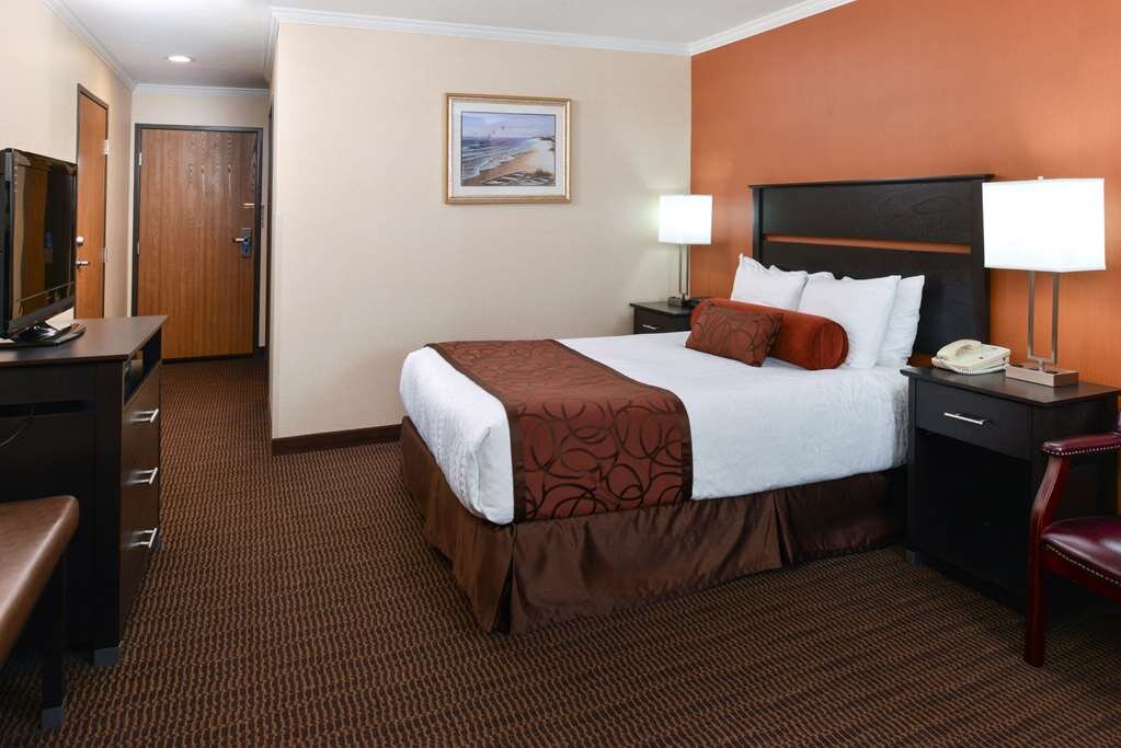 Hotel photo 43 of Best Western Plus Landmark Inn.