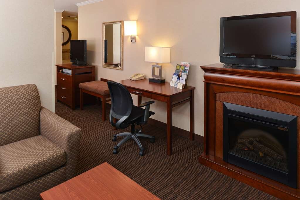 Hotel photo 48 of Best Western Plus Landmark Inn.