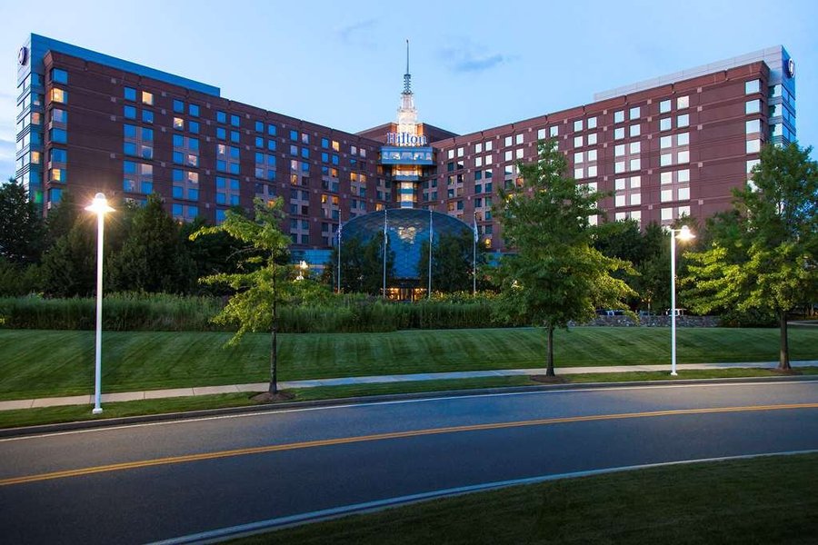Hilton Boston Logan Airport Hotel Ma Tarifs 2021 Mis A Jour 37 Avis Et 829 Photos Tripadvisor [ 600 x 900 Pixel ]