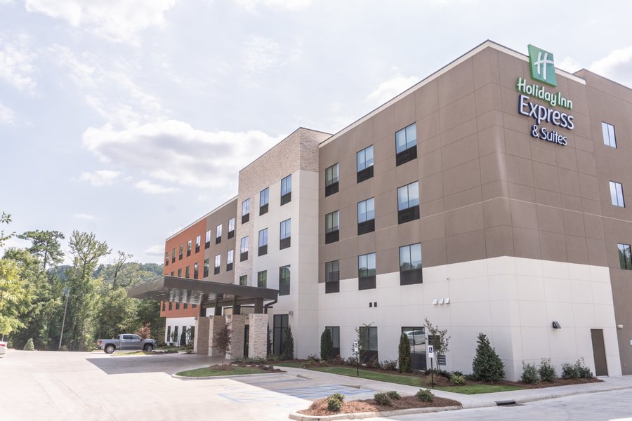 Holiday Inn Express Suites Birmingham Homewood 103 1 4 2 Updated 21 Prices Hotel Reviews Al Tripadvisor