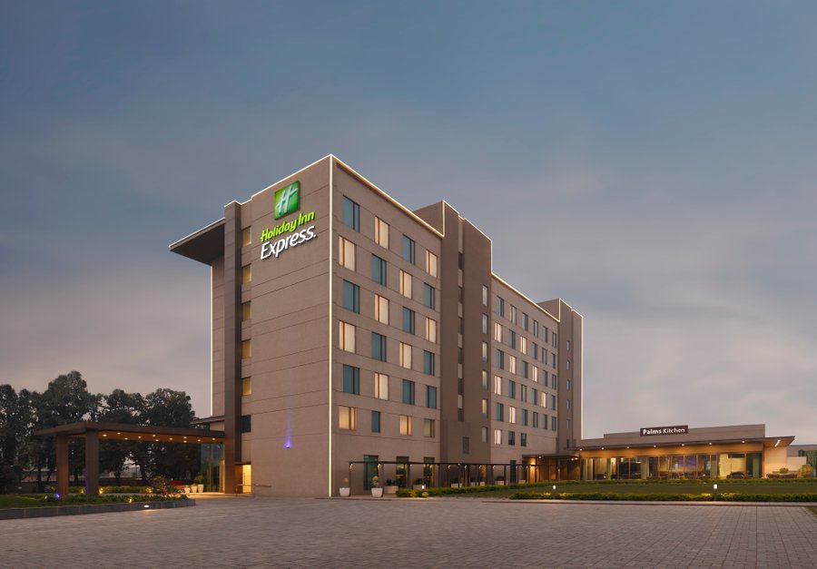 HOLIDAY INN EXPRESS KOLKATA AIRPORT Updated 2021 Prices, Hotel