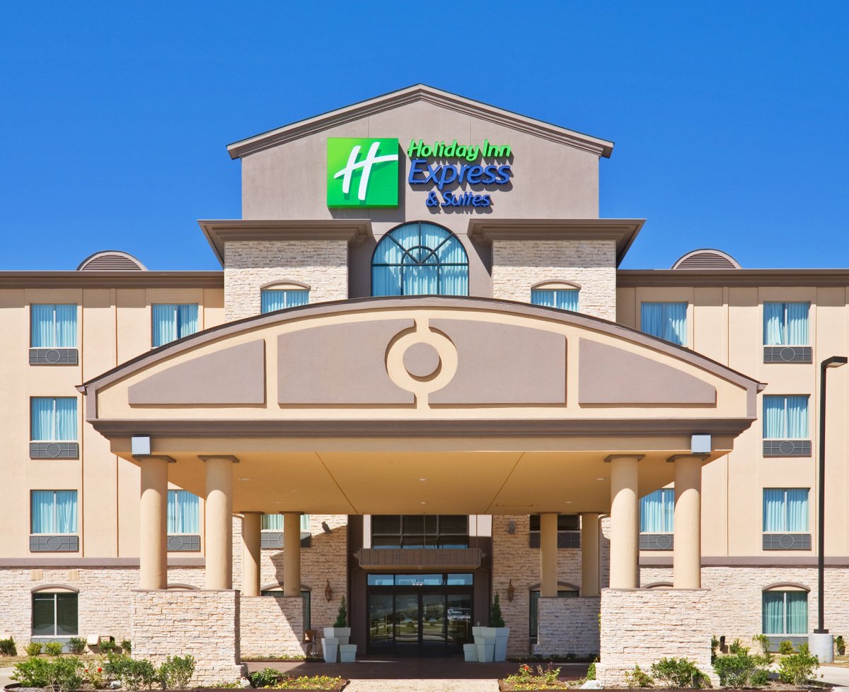 HOLIDAY INN EXPRESS & SUITES DALLAS EAST - FAIR PARK, AN IHG HOTEL $84 ...