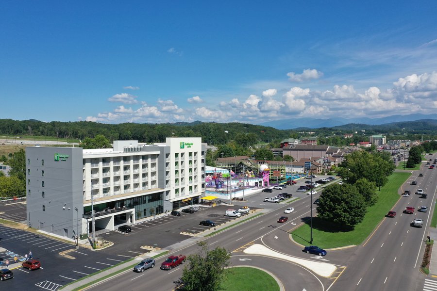 Hotels With 2 Room Suites In Pigeon Forge Tn