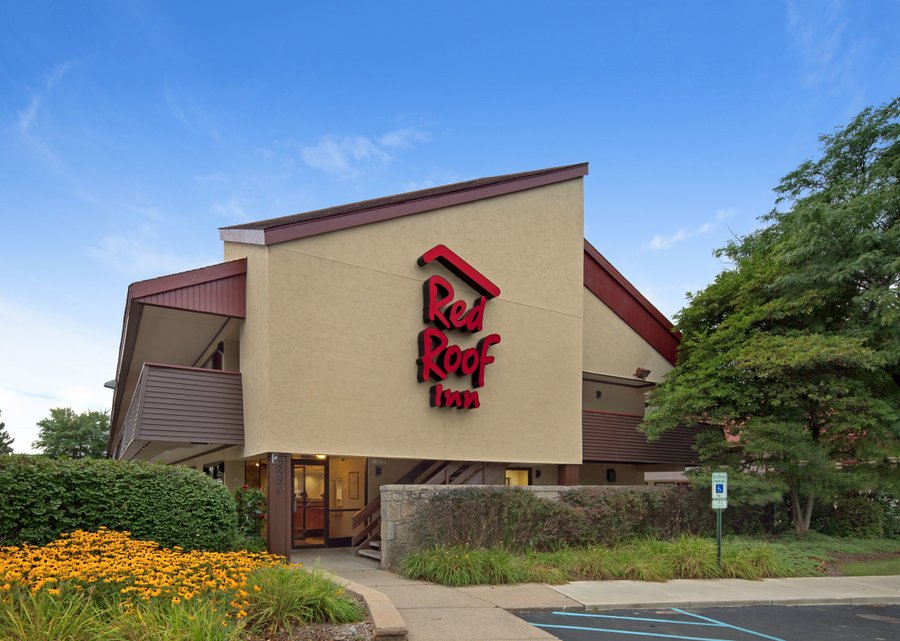 RED ROOF INN DETROIT-ROCHESTER HILLS / AUBURN HILLS $56 ($̶7̶9̶ ...