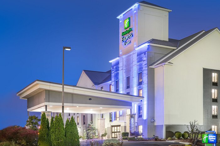 HOLIDAY INN EXPRESS & SUITES LOUISVILLE EAST - Updated 2023 Prices & Hotel  Reviews (Jeffersontown, KY)