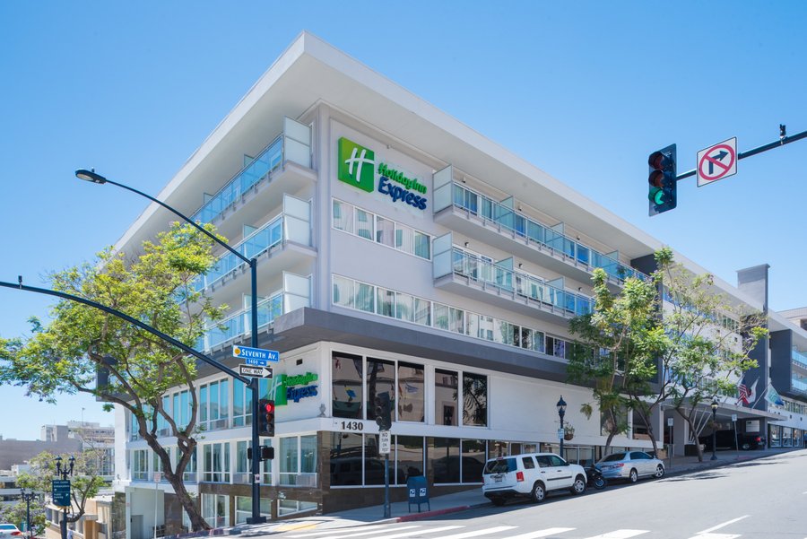 HOLIDAY INN EXPRESS SAN DIEGO DOWNTOWN $104 ($̶1̶2̶9̶) - Updated 2021 ...