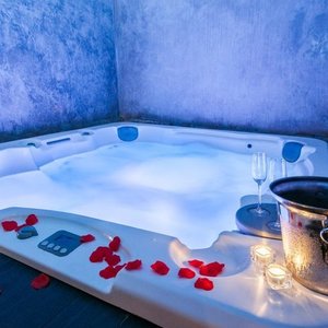 687818 Health Club