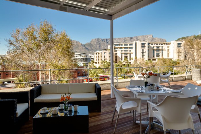 PROTEA HOTEL CAPE TOWN WATERFRONT BREAKWATER LODGE - Reviews & Price ...