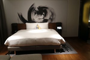 Room & Suite