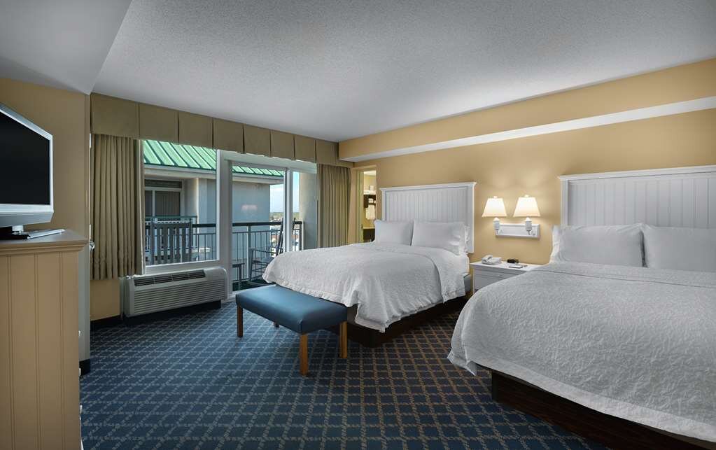 HAMPTON INN SUITES MYRTLE BEACH OCEANFRONT Updated 2022 Prices   Guest Room 