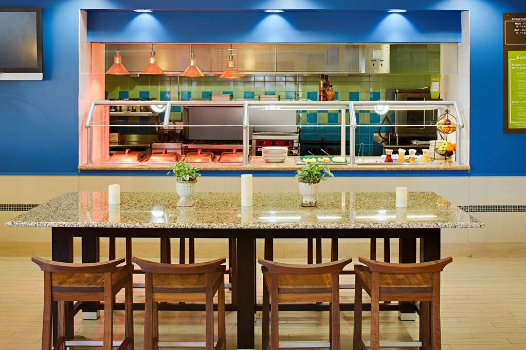 Hotel photo 36 of Hilton Garden Inn Orlando International Drive North.