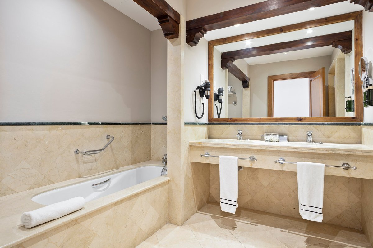 The Level at Meliá Villaitana Rooms: Pictures & Reviews - Tripadvisor