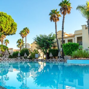 AP Adriana Beach Resort, hotel in Albufeira