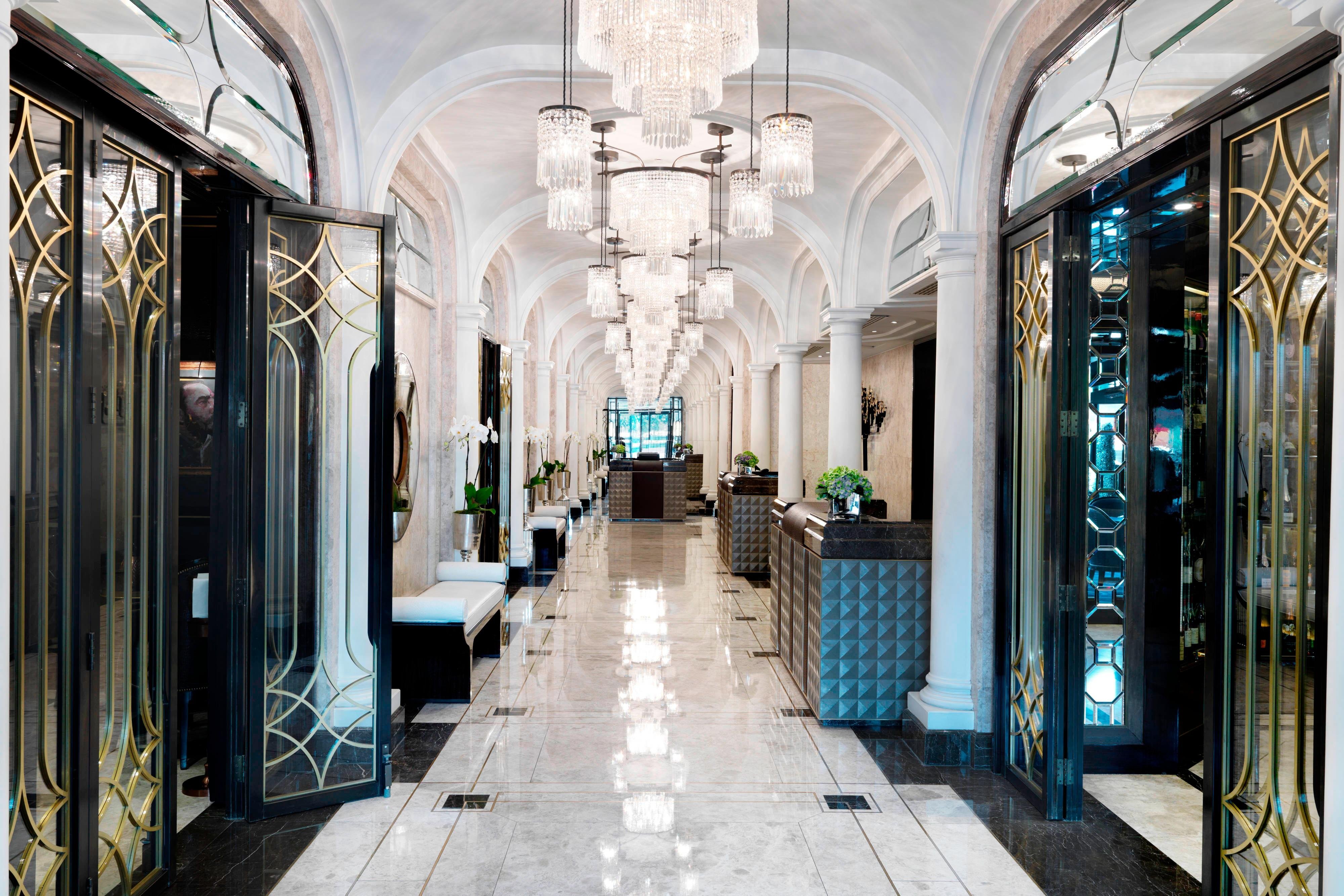 THE WELLESLEY KNIGHTSBRIDGE A LUXURY COLLECTION HOTEL LONDON   Lobby 