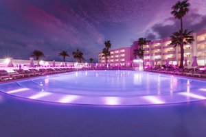Piscina e praia