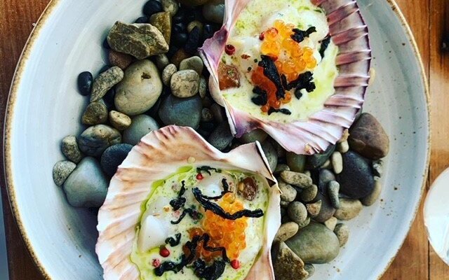 Scallops with Salmon Roe