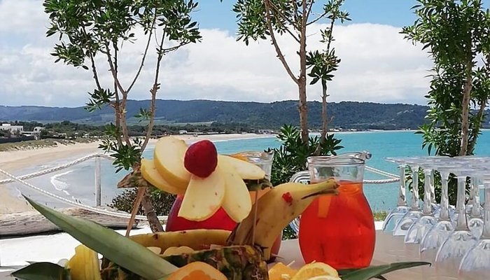 Lounge bar