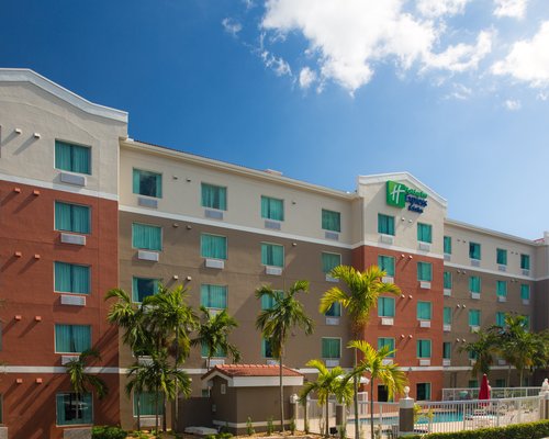 THE 10 BEST Pembroke Pines Hotel Deals (Aug 2021) - Tripadvisor