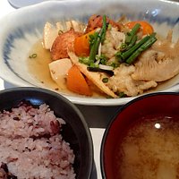 春の定食。手作りがんもと甘鯛の美味しい煮
