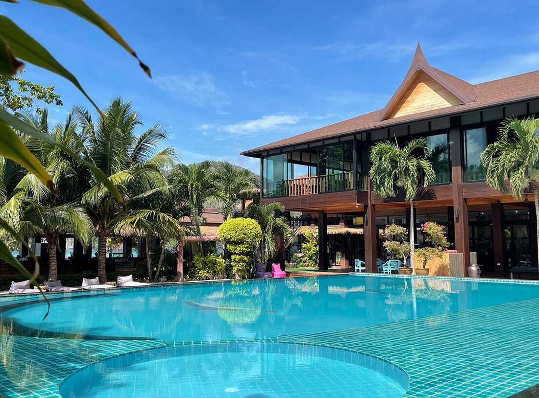 Phi Phi Villa Resort, hotel em Ko Phi Phi Don