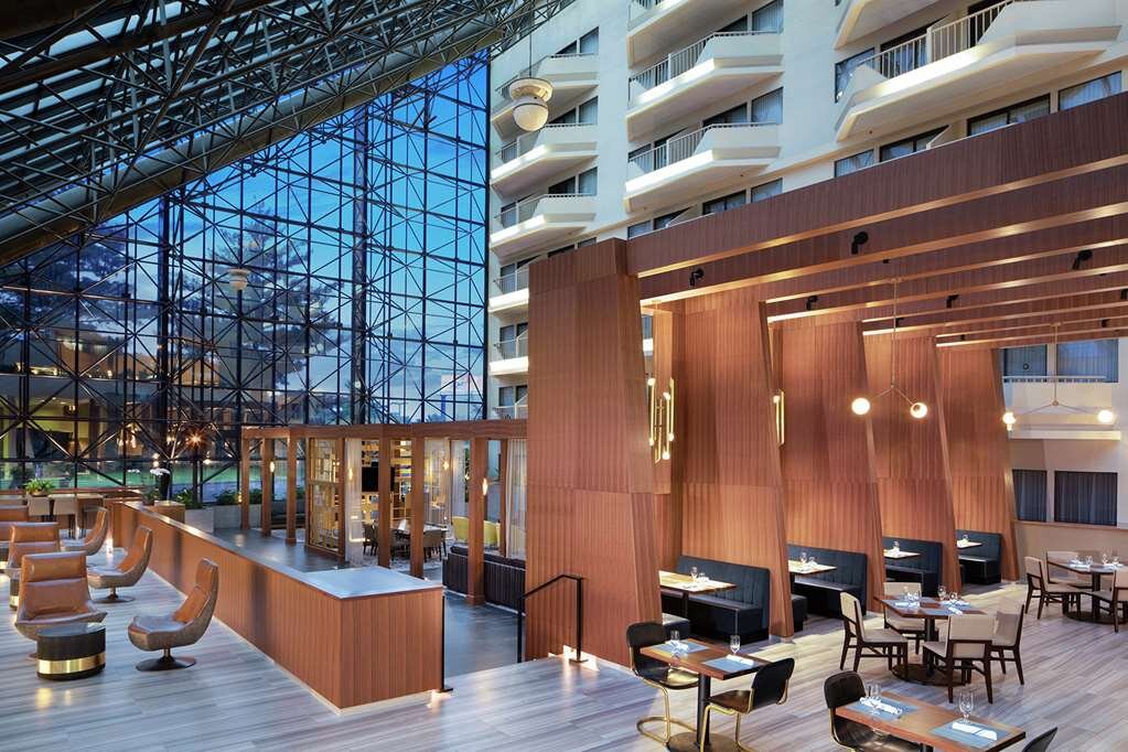 Hotel photo 29 of DoubleTree by Hilton Hotel Newark Airport.