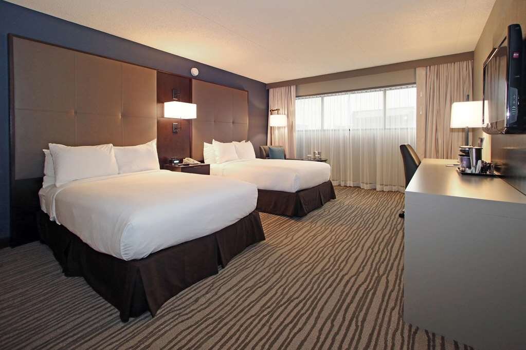 Hotel photo 43 of DoubleTree by Hilton Hotel Newark Airport.