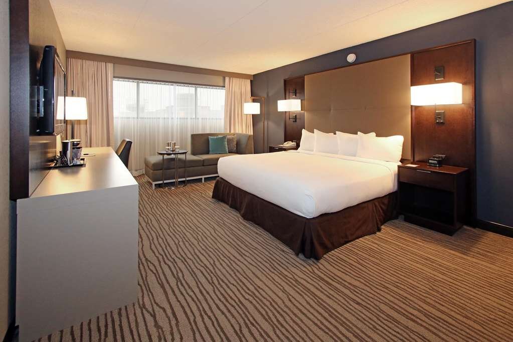 Hotel photo 31 of DoubleTree by Hilton Hotel Newark Airport.
