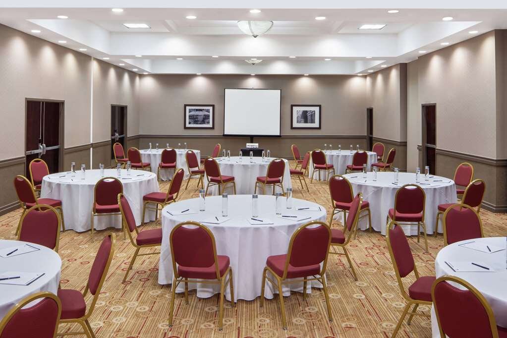 Hotel photo 56 of DoubleTree by Hilton Hotel Newark Airport.