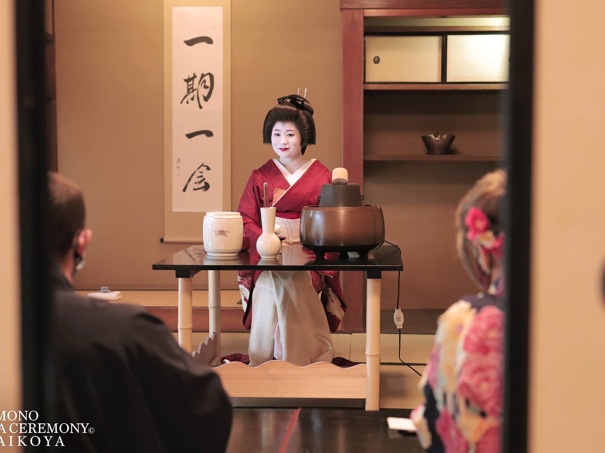 Things You May Wonder about the Ninja - Tea Ceremony Japan Experiences  MAIKOYA