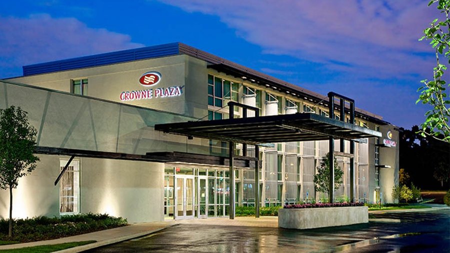 CROWNE PLAZA LOMBARD DOWNERS GROVE, AN IHG HOTEL (Glen Ellyn, IL ...