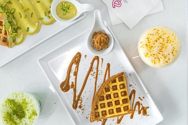 Nutella Lotus Kinder Mini Pancake - Waffle & Crepe  Best Waffles, Crepes,  Pancakes and Milkshakes in Dubai