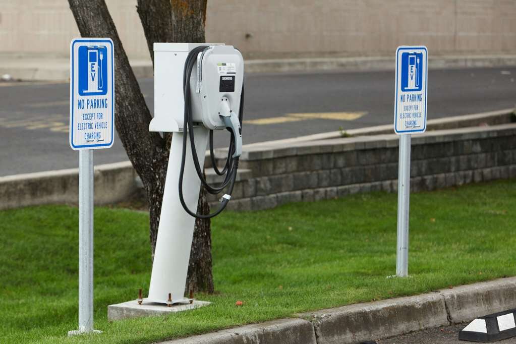 QUALITY INN OAKWOOD AU 176 2024 Prices Reviews Spokane WA   Electric Vehicle Charging 