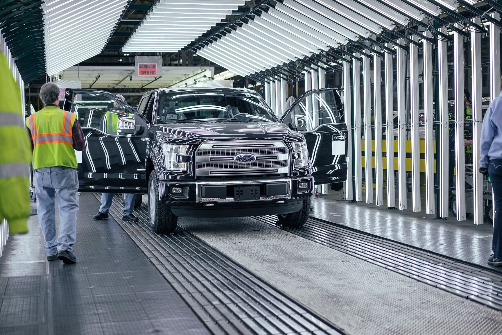 ford rouge factory tour tours