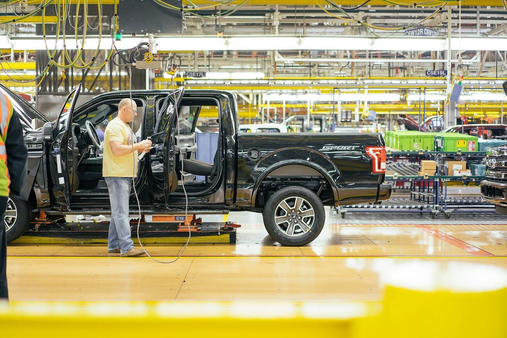 ford rouge factory tour 2023