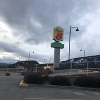 Beside Super 8. Best Chinese food in West Kelowna. Offshoot from Salmon Arm opened in 2020.