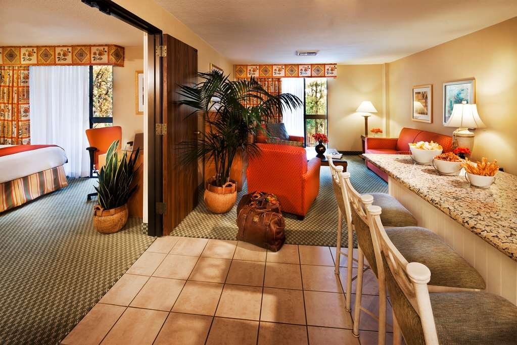 Hotel photo 81 of Howard Johnson by Wyndham Anaheim Hotel and Water Playground.