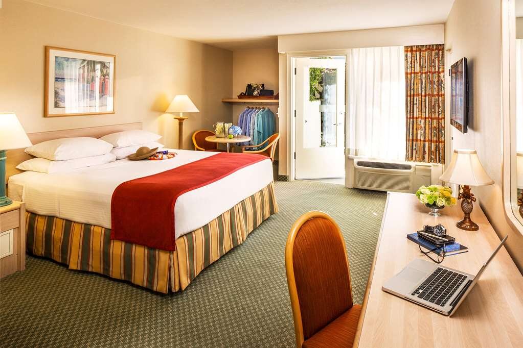 Hotel photo 78 of Howard Johnson by Wyndham Anaheim Hotel and Water Playground.