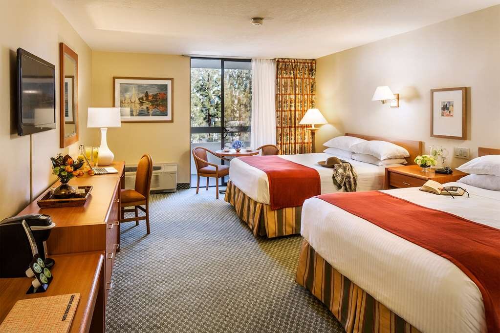 Hotel photo 39 of Howard Johnson by Wyndham Anaheim Hotel and Water Playground.