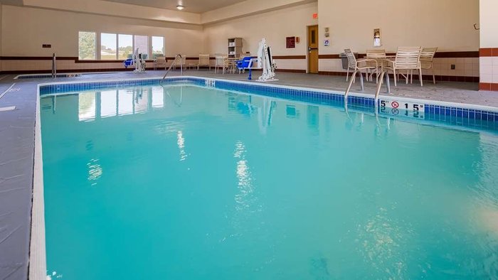 Best Western Wapakoneta Inn Pool Pictures & Reviews - Tripadvisor