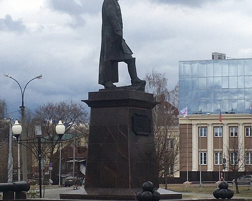 Фото памятник татищеву в перми