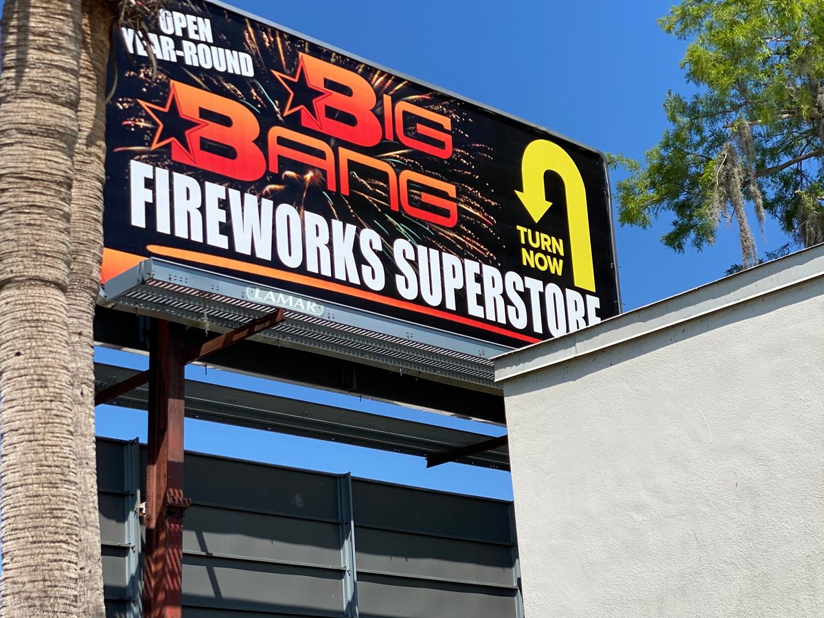 BIG BANG FIREWORKS SUPERSTORE (Leesburg) Tutto quello che c'è da sapere