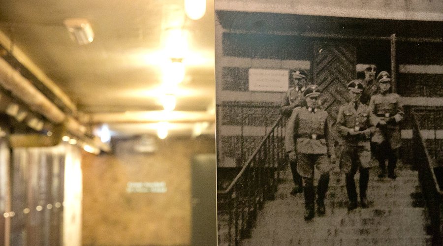 Fra "Brennpunkt Arkivet: Okkupasjon, motstand, fangenskap og samarbeid i Agder 1940-1945", en permanent utstilling lokalisert i kjelleren, hvor Gestapo hadde sitt hovedkvarter og utførte brutale avhør under krigen.