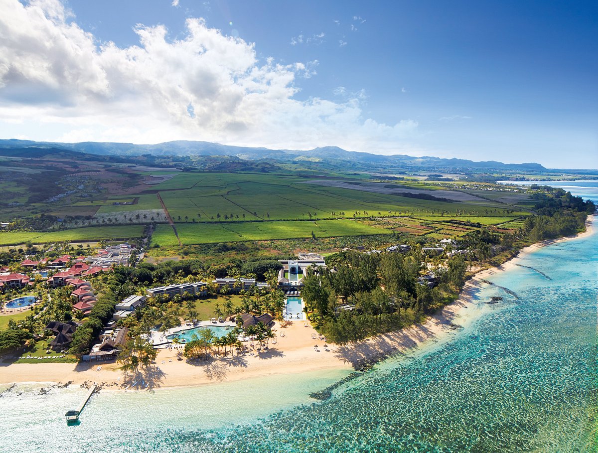 Outrigger Mauritius Beach Resort, hotel di Le Morne